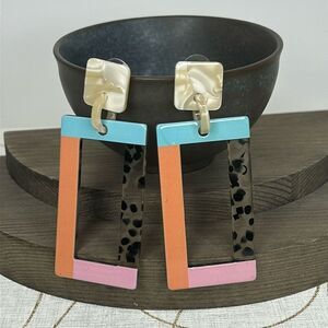 Acrylic geometric colorful pierced earrings